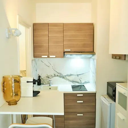 Hanoyi Apartment *
